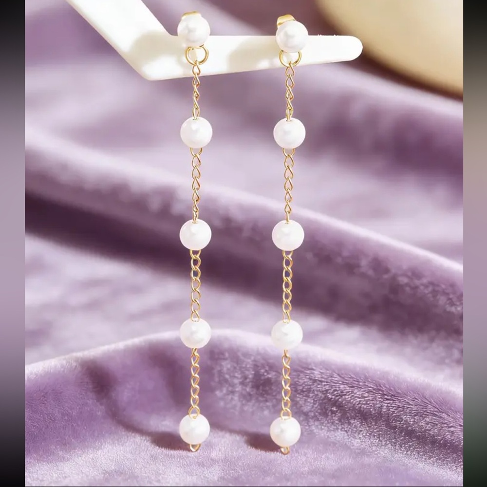 Gold Chain Drop Pearl Earrings - White Pearls